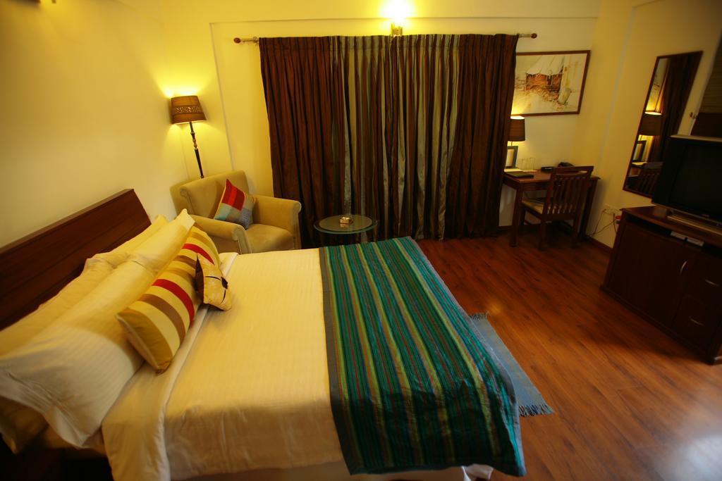 Hotel Justa Off Mg Road Bengalúr Exteriér fotografie