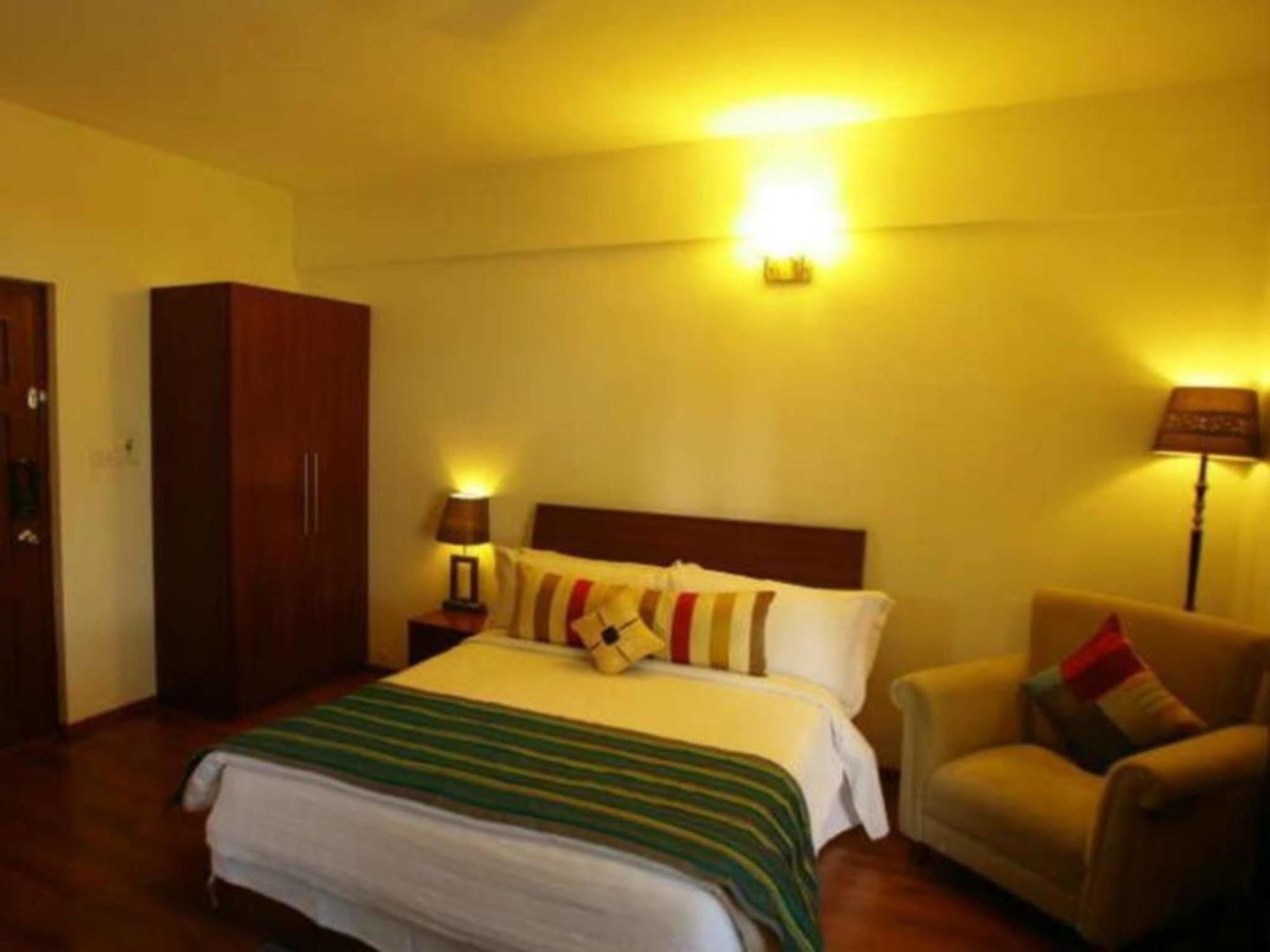 Hotel Justa Off Mg Road Bengalúr Exteriér fotografie