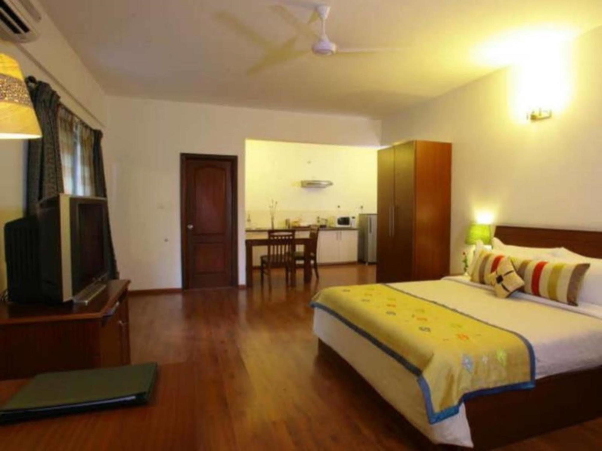 Hotel Justa Off Mg Road Bengalúr Exteriér fotografie